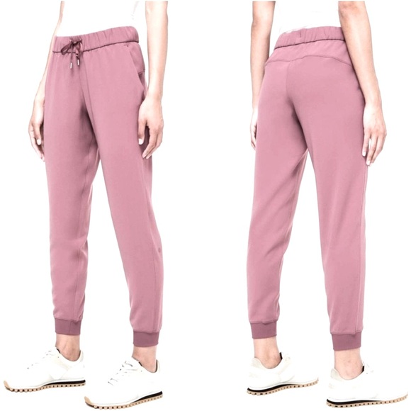 Lululemon On The Fly Jogger Luxtreme Womens Sz 12 Misty Mauve Pull On W5DCRS - Picture 1 of 11